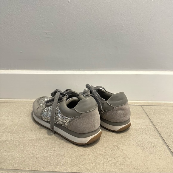 ALDO Glitter Silver Grey Sneakers size US 7.5 EUR 38 UL 5 - Picture 2 of 5